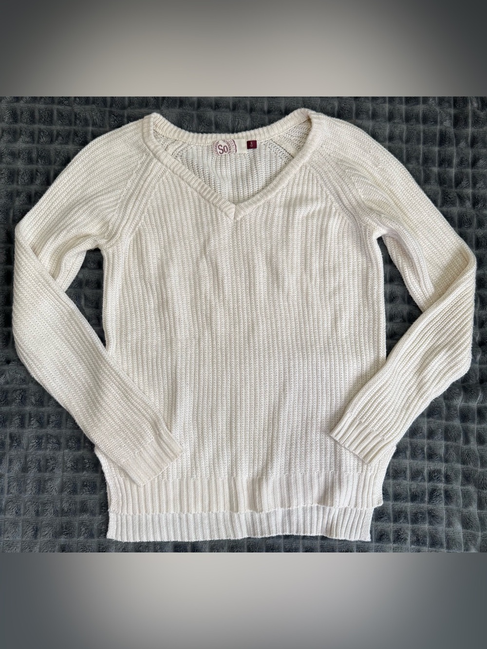❤️ SO Small White Knit V-Neck Sweater Womens Classic Capsule Wardrobe (B7)